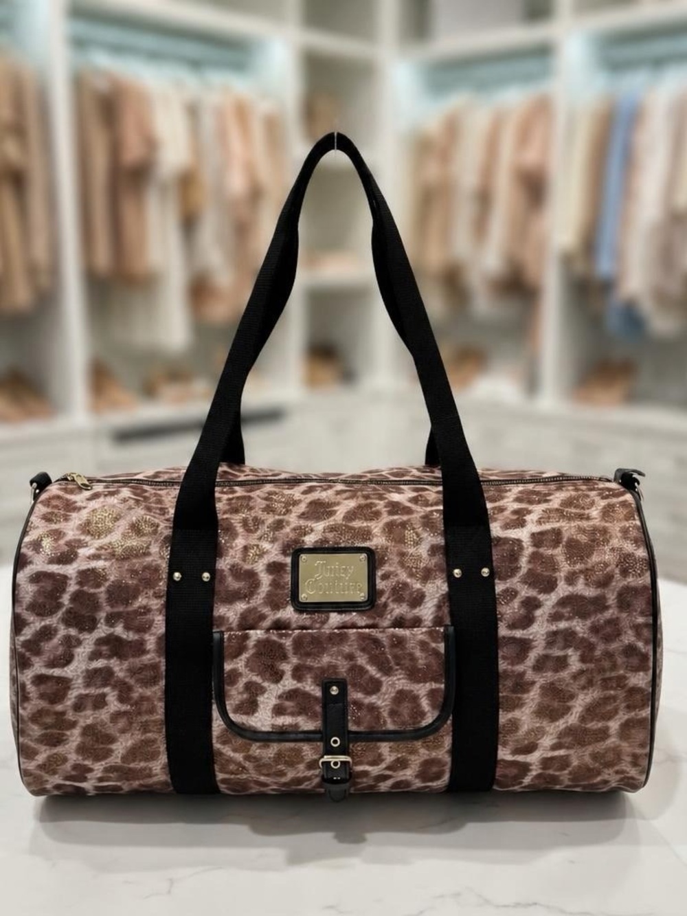 𝓙𝓾𝓲𝓬𝔂 𝓒𝓸𝓾𝓽𝓾𝓻𝓮 Ⓖⓘⓡⓐⓕⓕⓔ Barrel Tote in Brown and Black-Perfect for gym!